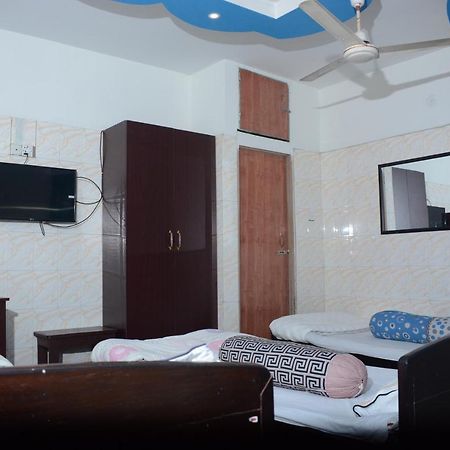 Hotel Hilton City Читагонг Екстериор снимка